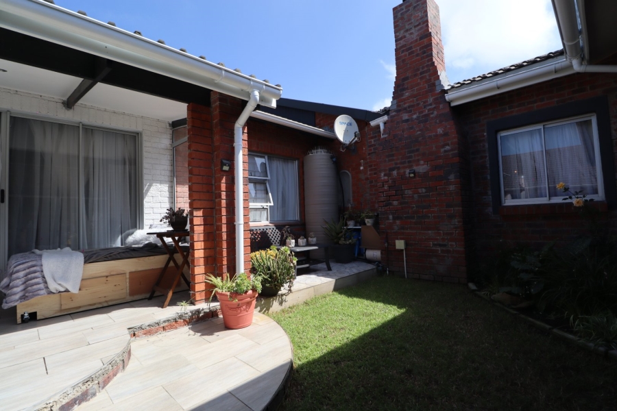 4 Bedroom Property for Sale in Sherwood Eastern Cape